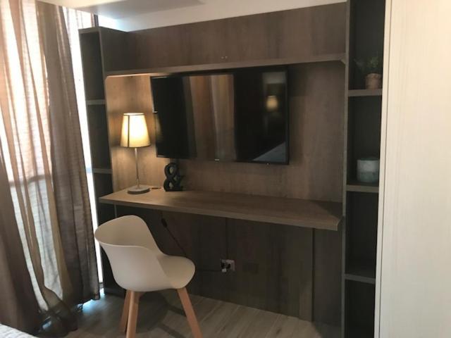 Costado Mall Apartment